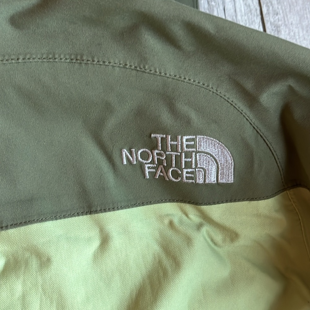 The North Face Green & Gray HyVent Jacket‎ Women’s X Small